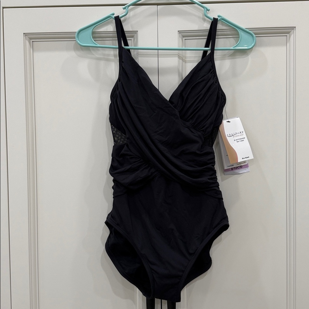 Contours by Coco Reef Shapemaker Black One Piece Swimsuit Size 8/32C/D NWT